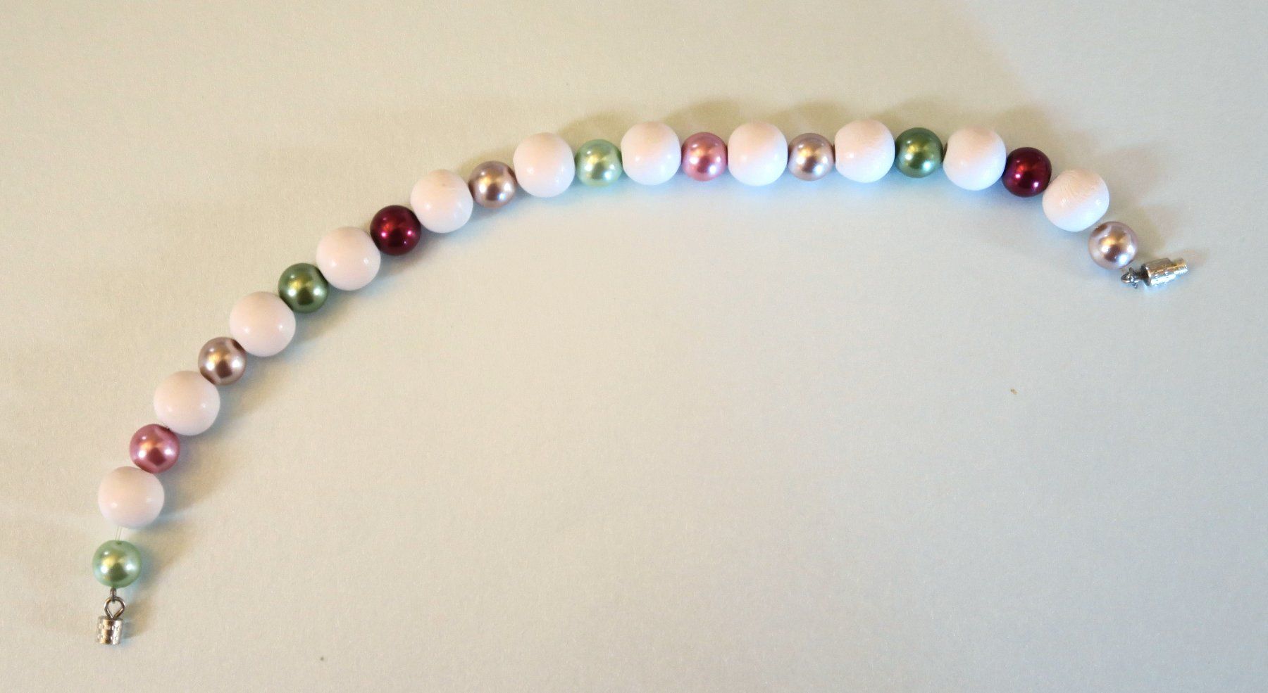 Bracciali & Braccialetti: Armband Wachs/Holzperlen – Usato da Brittnau venduto da marlenestone 1
