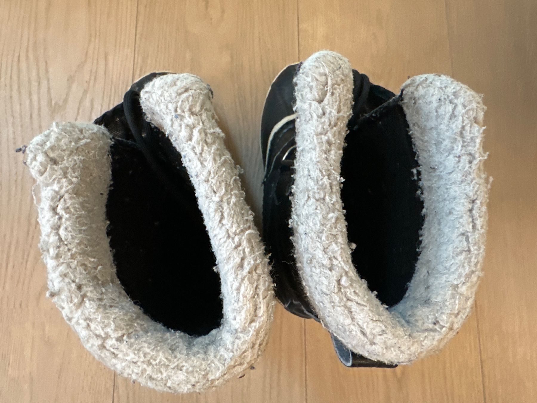 Sorel Scarpe per ragazzi: Sorel Winterstiefel, Gr. 36, Schwarz – Usato da Kallnach venduto da Thetrader 4