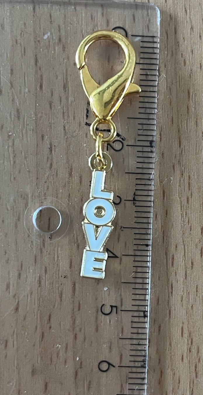 Rimorchi: Anhänger LOVE, ca. 4,5cm, neu – Nuovo e nell'imballaggio originale da Zürich venduto da fbsm 5