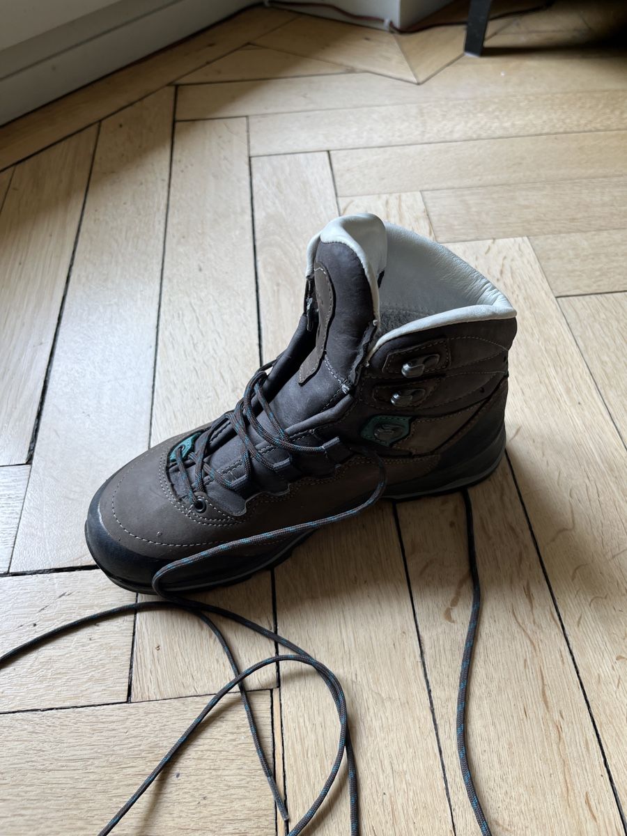 Lowa Chaussures femmes: Wanderschuhe Lowa Lady light LL – D'occasion à Bern par vinchiaturob
