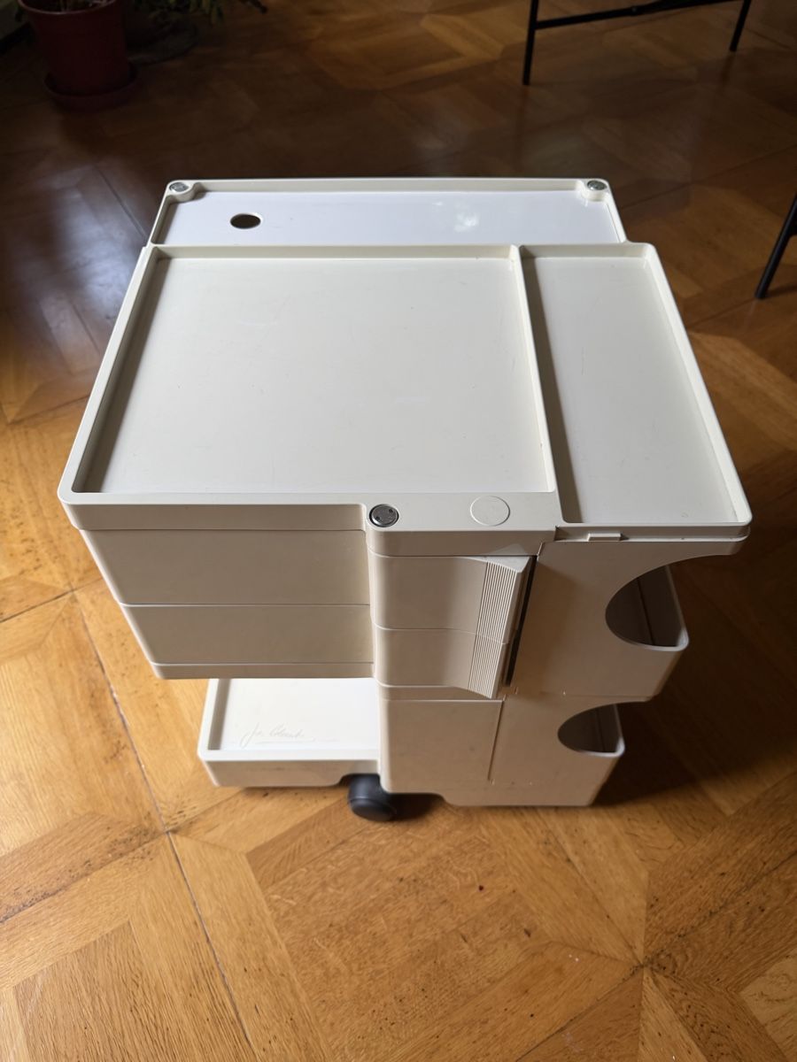 Korpus: Original Joe Colombo Boby B22 Rollcontainer – Gebraucht aus Zürich von mstu08 2