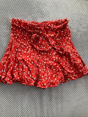 Zara Hosen-Jupe  rot gemustert Grösse S