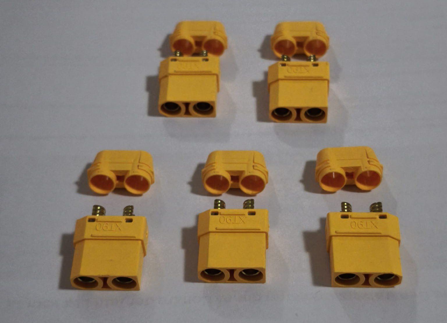 Modellismo RC: 5 Stück XT90H Stecker im Set – Nuovo (secondo la descrizione) da Uzwil venduto da Bruchpilot64