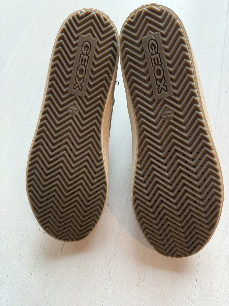 Geox Scarpe per ragazze: Geox Kalispera High Sneaker Gr.39 – Usato da Dinhard venduto da SternZ 2
