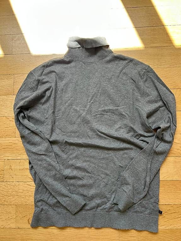 Pulls & Sweat-shirts: Rollkragenpullover grau – D'occasion à Muttenz par anj_2qy5