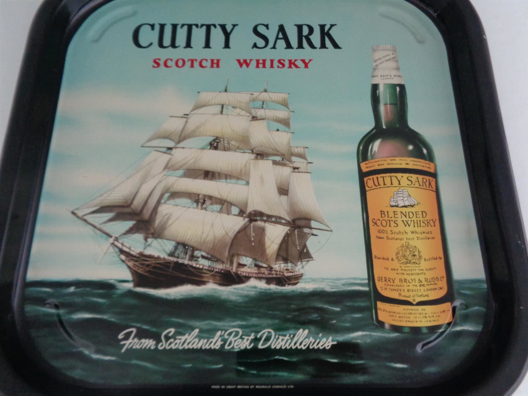 Servierplatten: Blechtablett Cutty Sark Scotch Whisky -Serviertablett 60erJ. – Gebraucht aus Chur von omonia 2