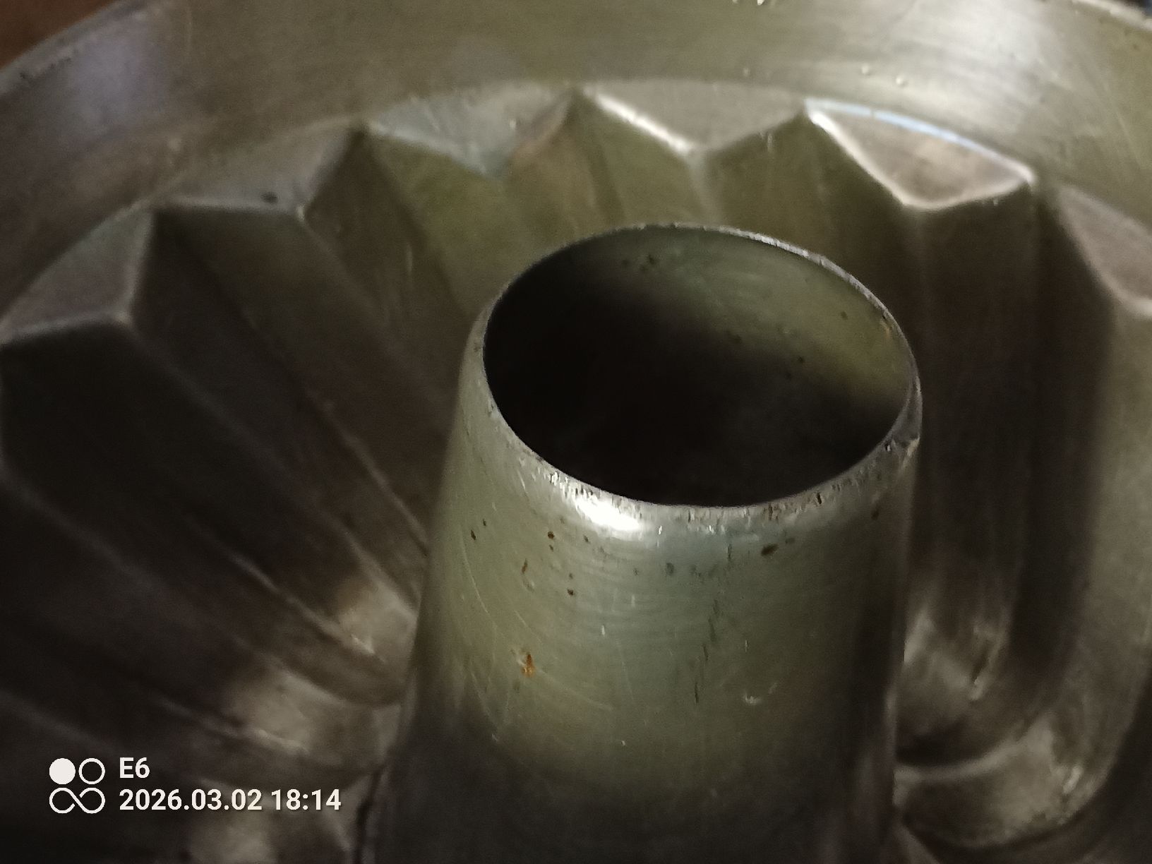 Teglie da forno: Alte Gugelhopf-Form – Usato da Zürich venduto da Mitzi6 2