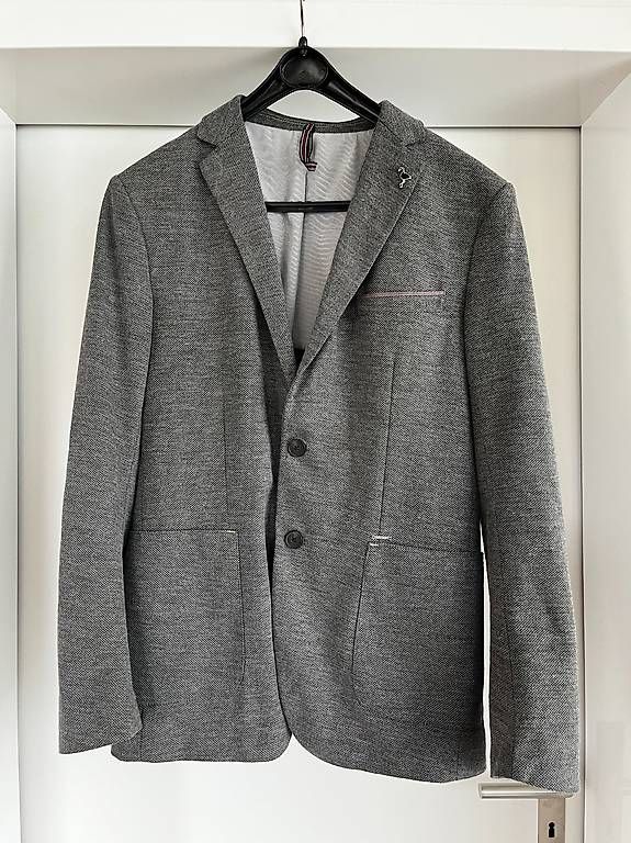 Vestes: Herrenblazer Zara Man Gr. 52 – D'occasion à Liestal par Schatzsucher90