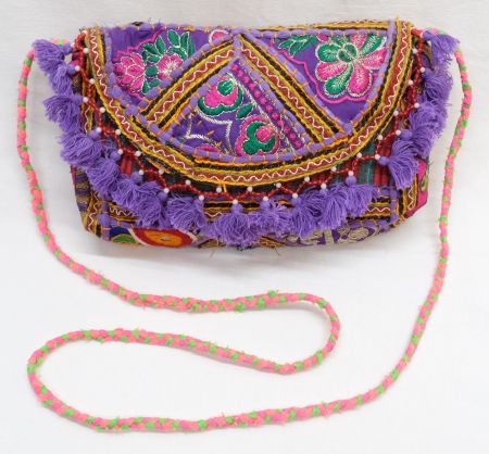 Stoff Tasche Umhängetasche mit Stickerei Patchwork
