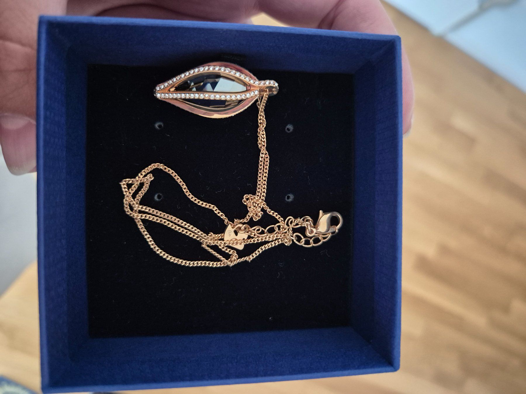 Swarovski Catenine: Swarovski Halskette Neu – Usato da Bern venduto da Zoralina 1