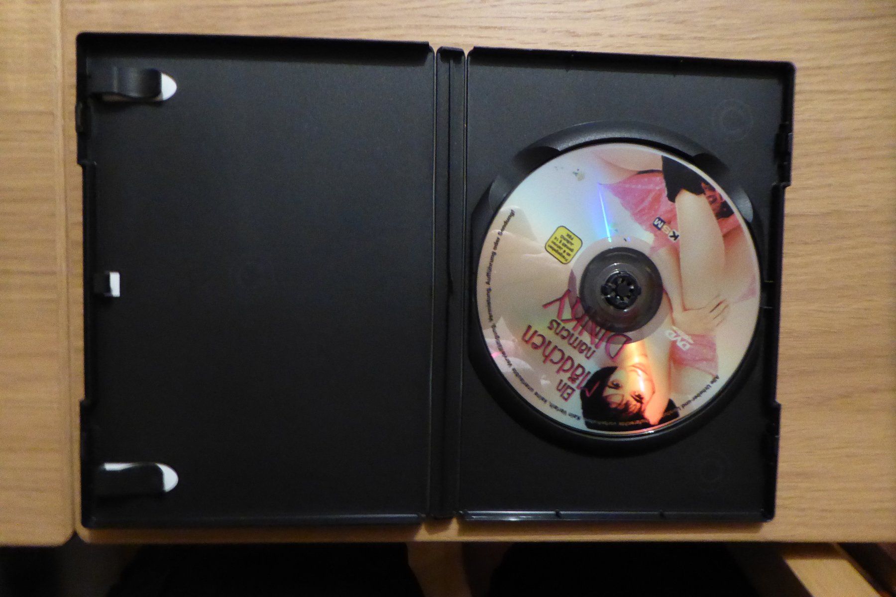 Tutti i DVDs: DVD Ein Mädchen namens Dinky – Usato da Allschwil venduto da Summelsarium 3