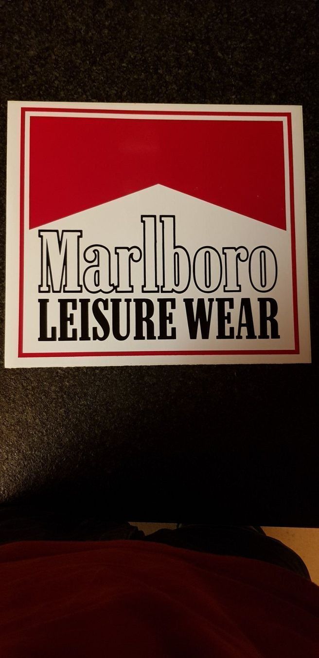 Sticker: (KOPIE) Marlboro Folienkleber – Usato da Schaffhausen venduto da beny06