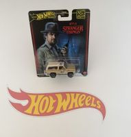 Hot Wheels POP CULTURE Stranger Things 1985 Chevrolet K5 Bla