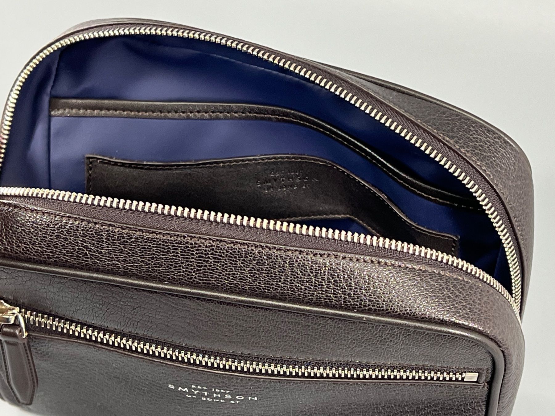 Custodie per cosmetici: Smythson Kosmetiktasche, Leder – Usato da Sennhof venduto da Johnbest 4