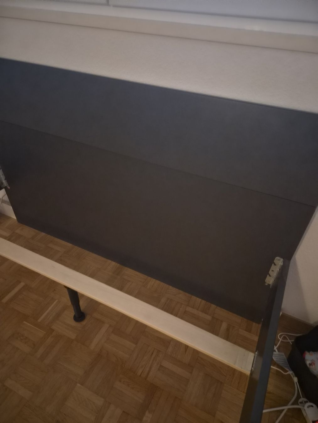 Betten: Bettkasten schwarz/anthrazit 140x200 – Gebraucht aus Nussbaumen AG von Jaycee 2