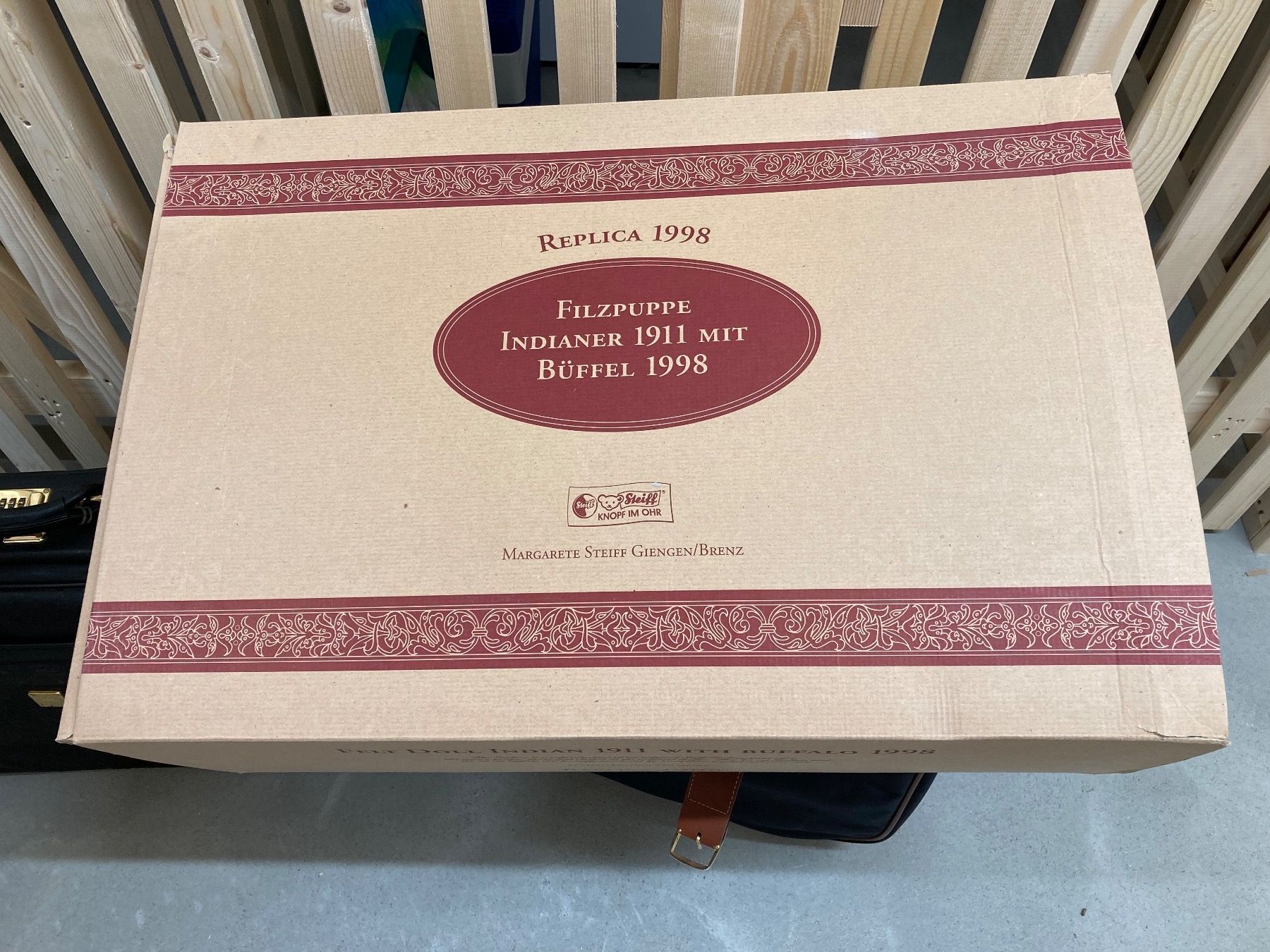 Steiff Puppen: STEIFF Filzpuppe INDIANER MIT BÜFFEL – Neu (gemäss Beschreibung) aus Kernenried von larisu 1