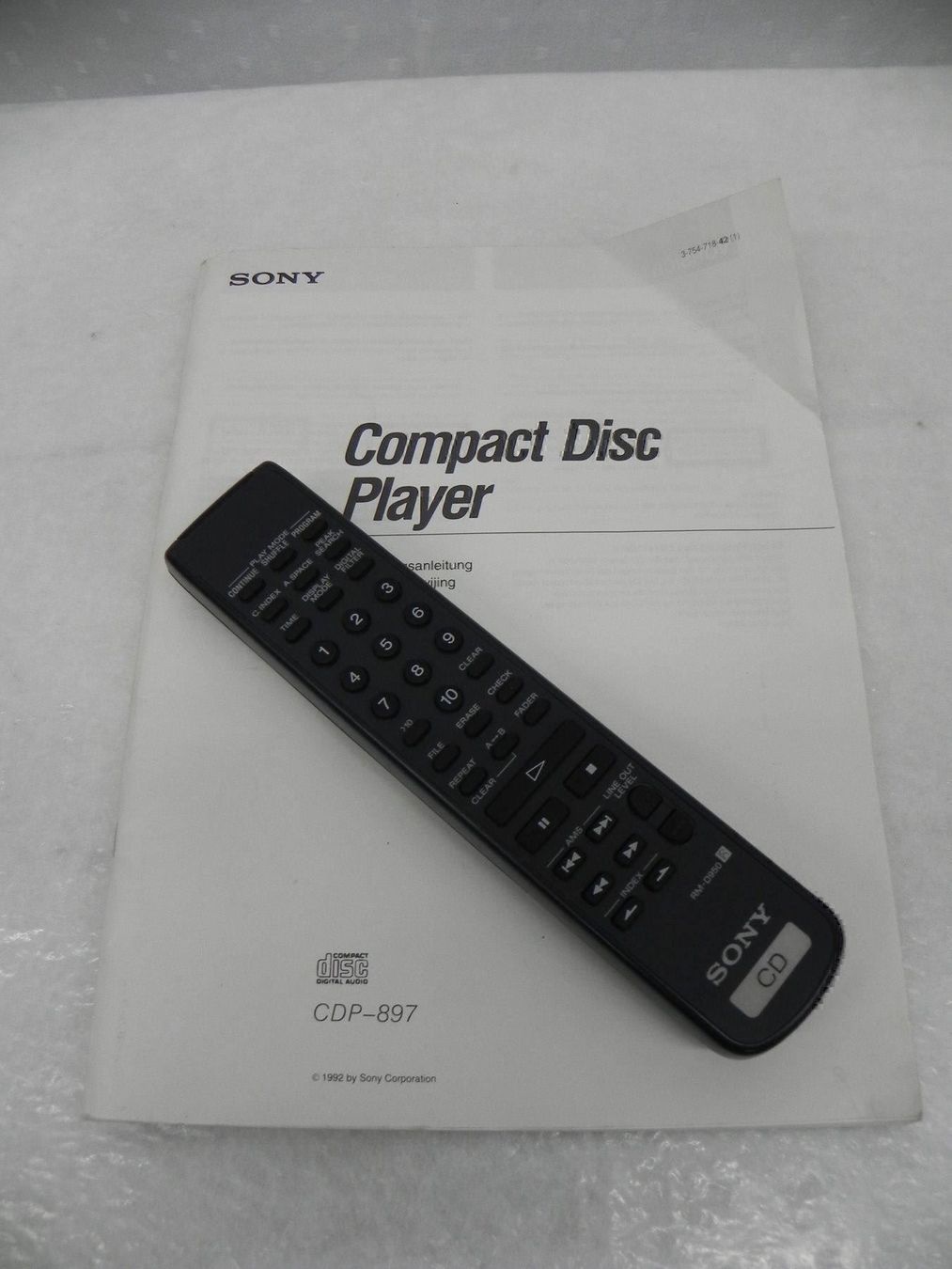 Sony Lettore multimediale & Streamer: Sony CD Player CDP-897 mit FB Revidiert Total Liquidation – Usato da Basel venduto da Life-Style-Art 7