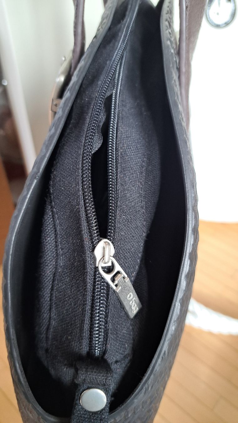 Obag Borse da donna: obag twist 2× – Usato da Schwarzenbach SG venduto da LoveBag 4