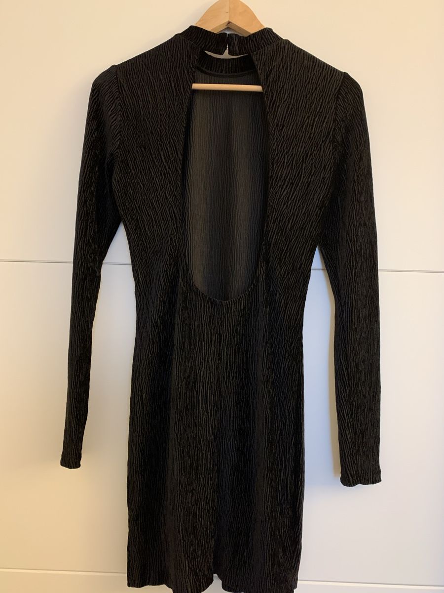 H&M Kleider: Schwarzes Samtkleid mit Rückenausschnitt Gr. S – Neu (gemäss Beschreibung) aus Mettmenstetten von _4_YOU_ 2
