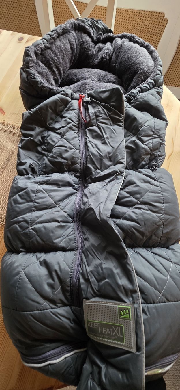 Odenwälder Sacchi a pelo: Odenwälder Keepheat Fusssack – Usato da Kandersteg venduto da Foxtrott7777