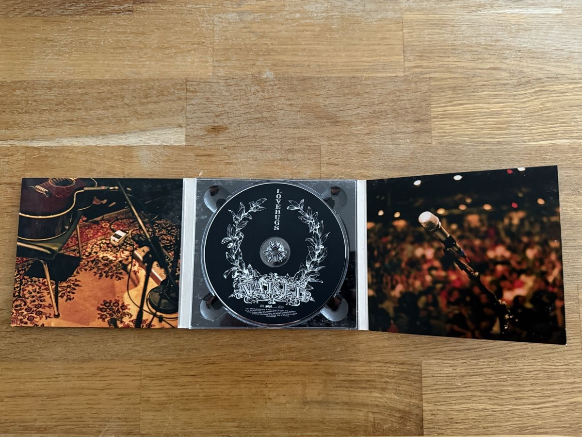 CD: Lovebugs - Naked Lovebugs CD - Gadget – Usato da Goldach venduto da Messerguru 2