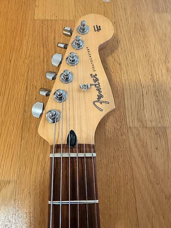 Fender Instruments de musique: Fender Player Stratocaster – D'occasion à Basel par ima_7jf2 2