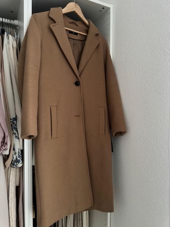 Beige, Brauner Mantel mit zwei Knöpfen Grösse 34