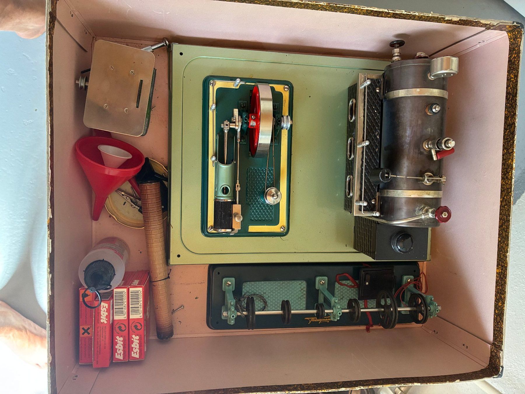 Kits de montage: Dampfmaschine mit Transmission – D'occasion à Uznach par Kas-Fri 4