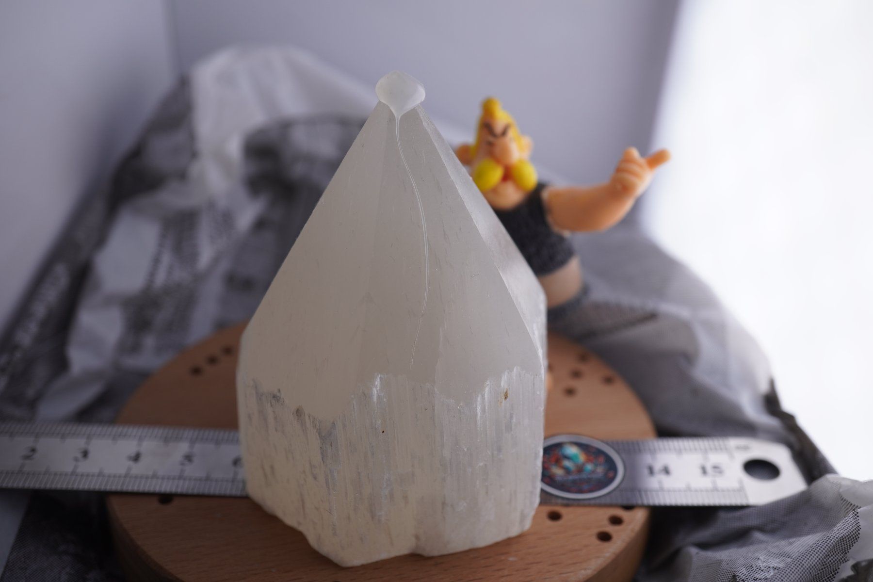 Mineralien & Heilsteine: Selenit Spitze       Weiss   80mm x 50mm – Neu und originalverpackt aus Eschenbach SG von topstone 2