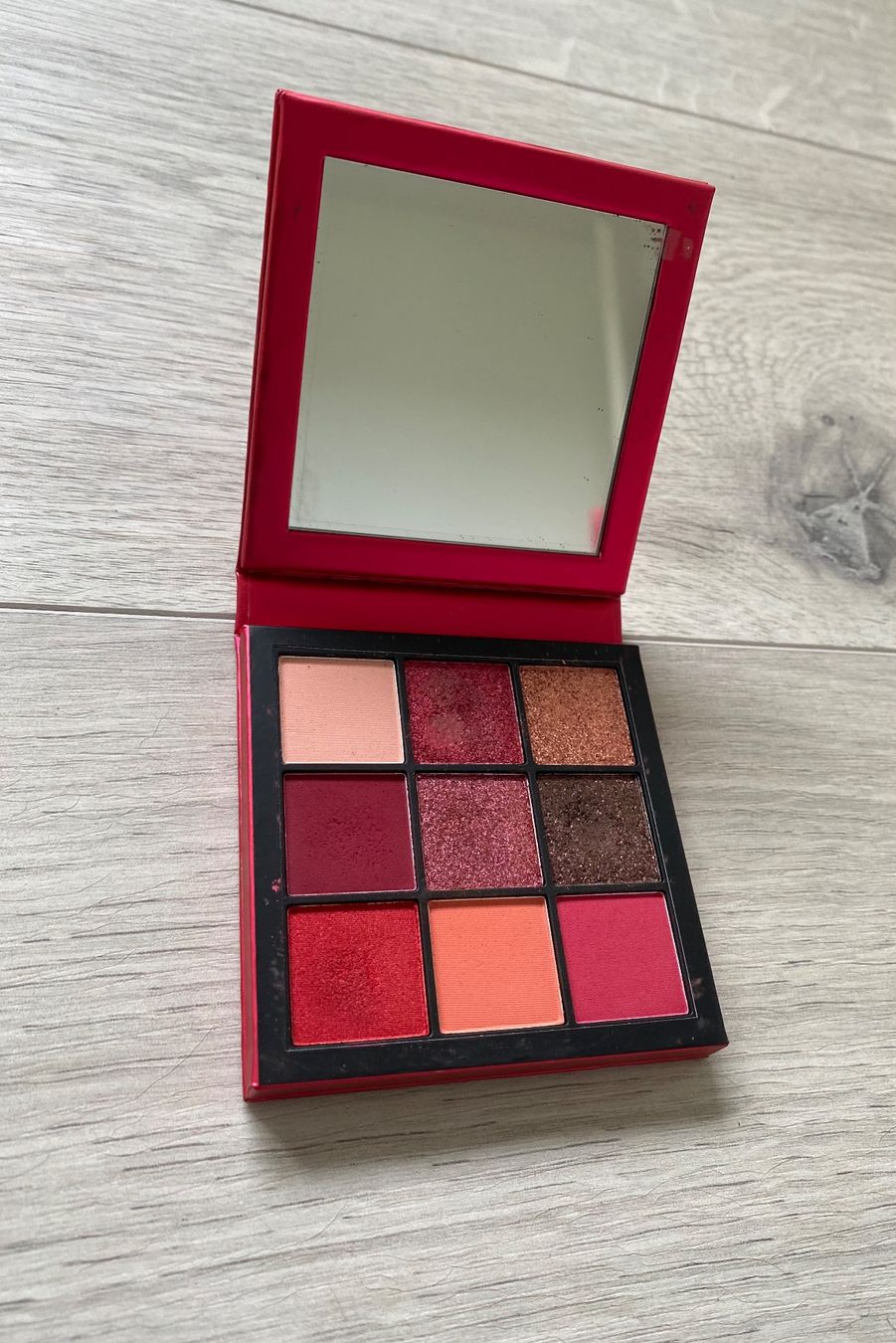 Make-up: Huda beauty eyeshadow palette – Usato da Dottikon venduto da 6571 1