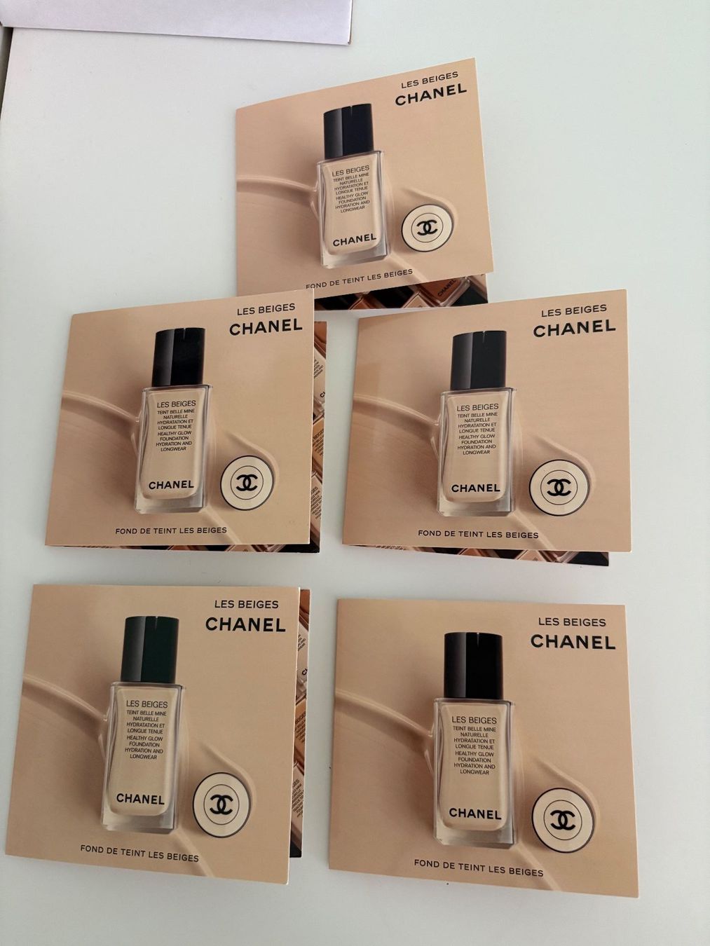 Chanel Maquillage: CHANEL LES BEIGES Teint Belle Mine B40 0.9ml 5x Samples – Neuf avec emballage d'origine à Muzzano par Sidney_3