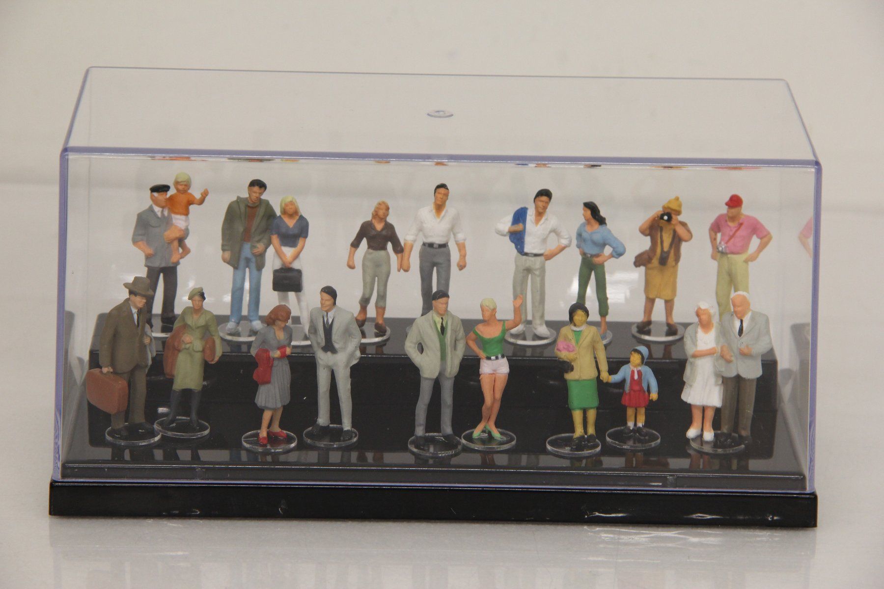 Modelleisenbahnen: Figuren Spur 0 – Neu und originalverpackt aus Dittingen von C-Zero1-E 1