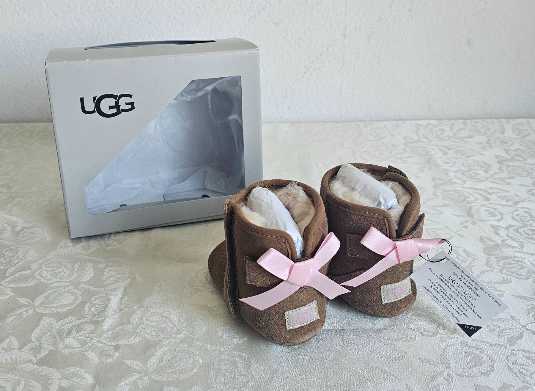 Ugg Scarpe per ragazzi: ***UGG***Baby Schuhe Gr.02/03 – Nuovo e nell'imballaggio originale da Bronschhofen venduto da Xena37 1