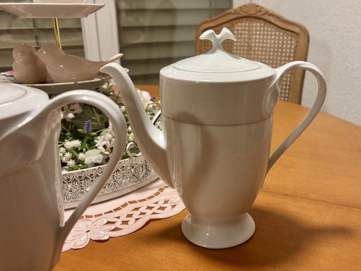 Hutschenreuther Teiere: Hutschenreuther Chloé Kannen 3er Set – Usato da Baden venduto da Tiffany6878 2