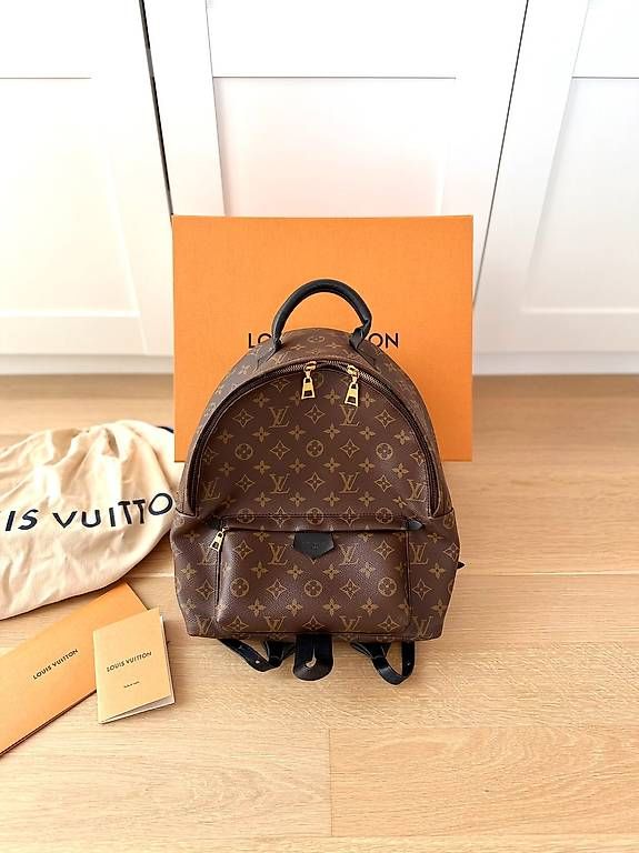 Sacs à dos: Louis Vuitton Palm Springs MM Rucksack – D'occasion à St. Gallen par Sabrinaaa
