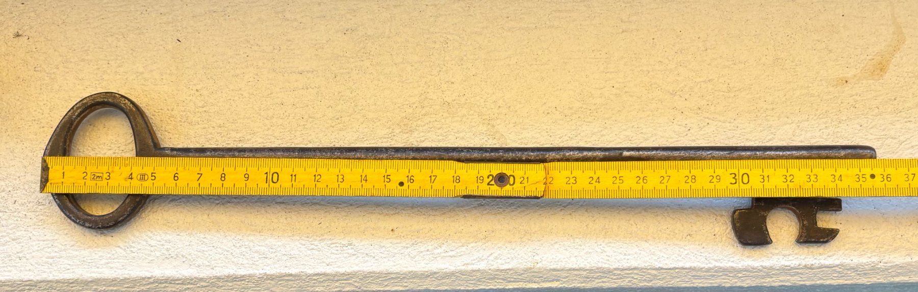 Chiavi: ANTIKER EISEN SCHLÜSSEL 36CM LANG – Usato da Ostermundigen venduto da wini63 3