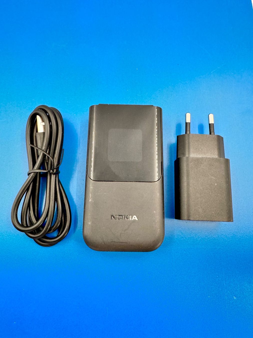Nokia Handys / Smartphones: Nokia 2720 Flip 4G Mono SIM Swisscom SIM Lock – Gebraucht aus Hermetschwil-Staffeln von Mobile2013 1