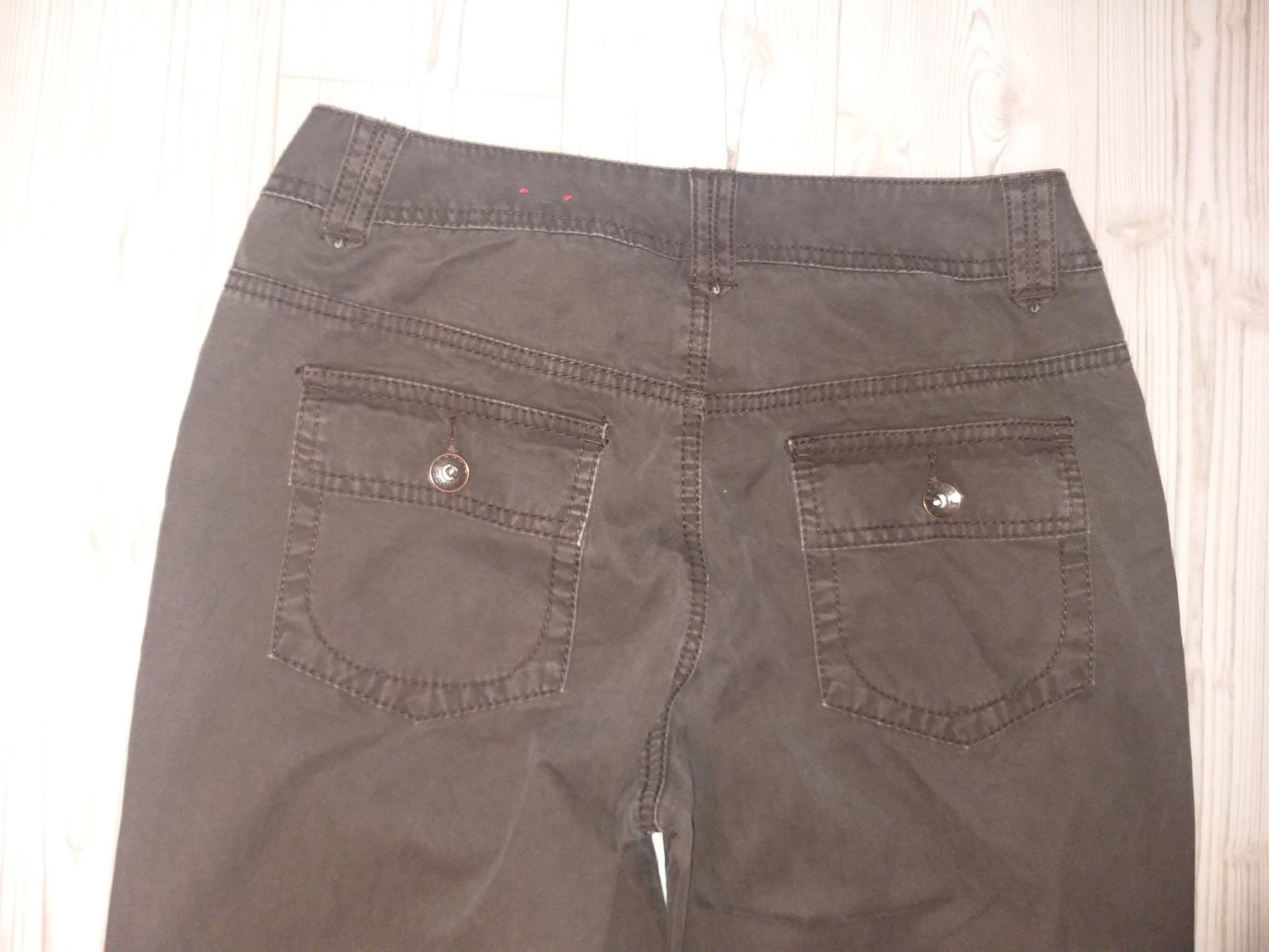 Esprit Pantaloni: Pantalon / Hose ESPRIT  Regular  Taille / Grosse 34 CH – Usato da Cossonay-ville venduto da Super-Price-Quality 5