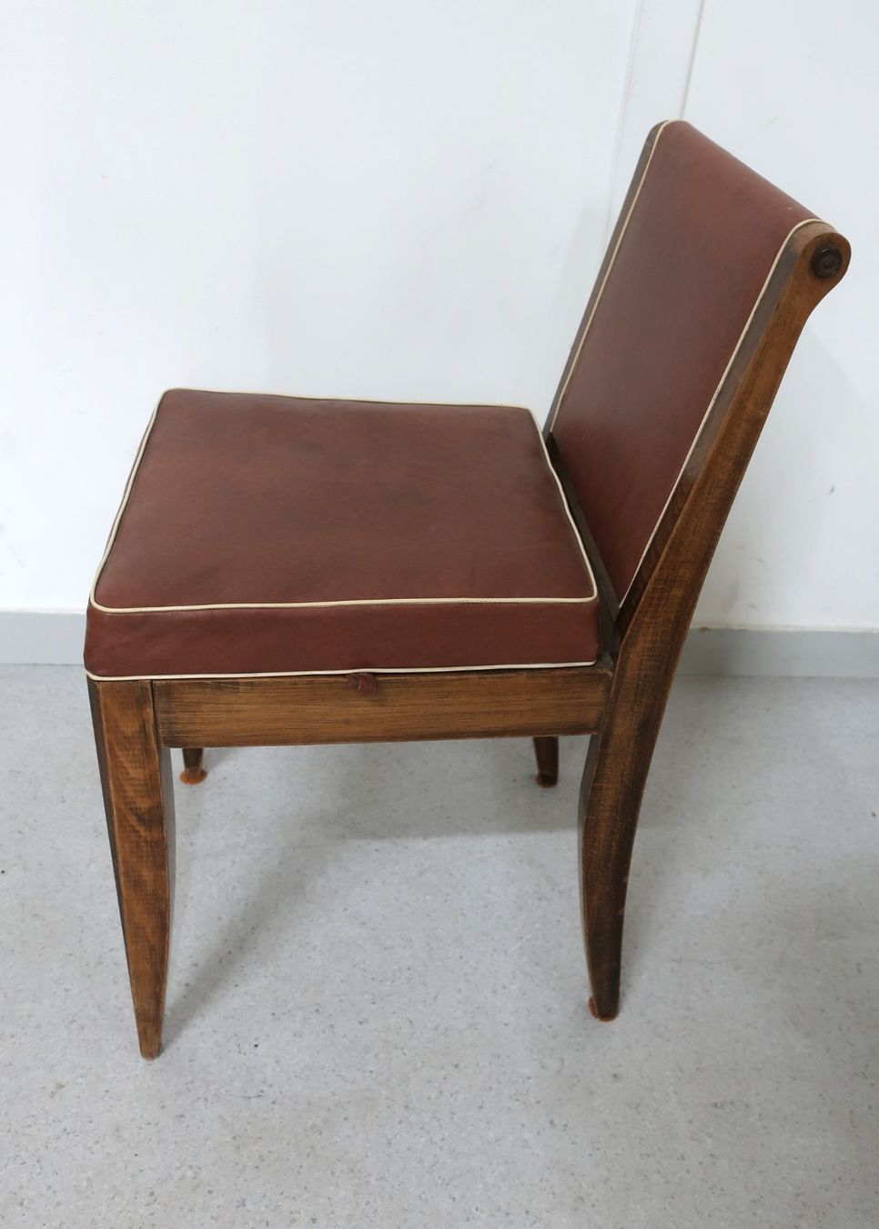Hocker: Vintage-Klavierhocker aus den 1950er – Gebraucht aus Volketswil von brockipfannenstil