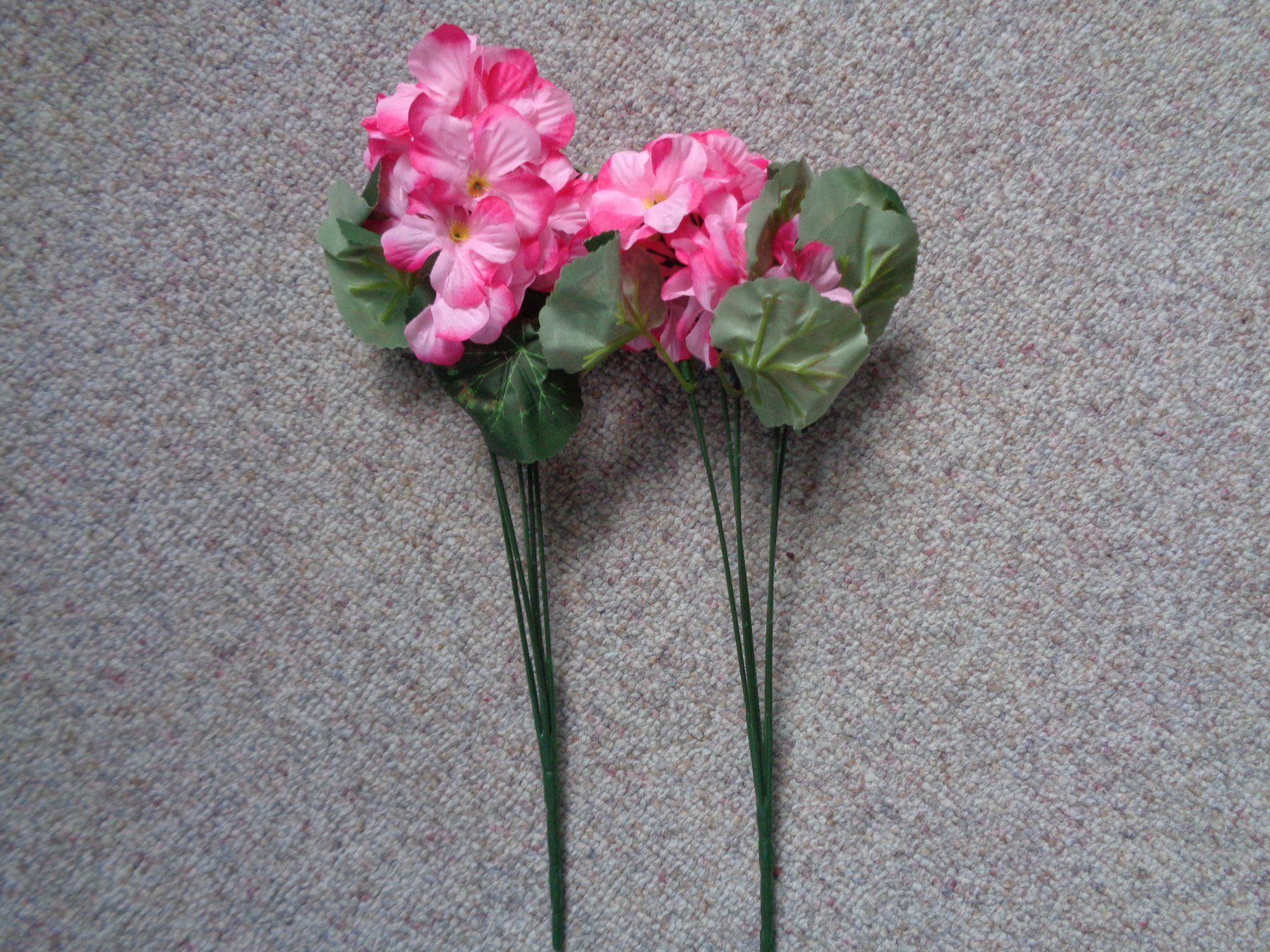Piante & sementi: Künstl. Geranium stehend (rosa 33 cm) – Nuovo e nell'imballaggio originale da Langenbruck venduto da Gumsi 2