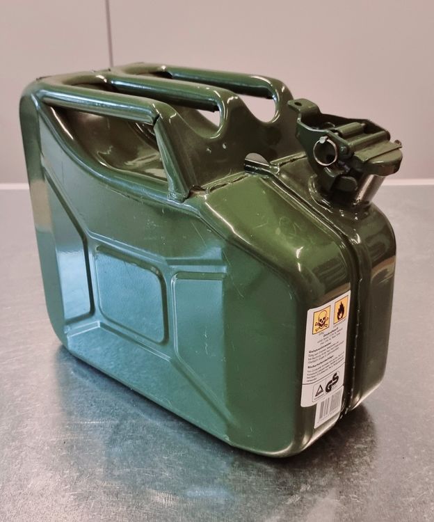 Neuer, ungebrauchter 10 Liter Benzinkanister, Top Zustand! | Kaufen auf ...