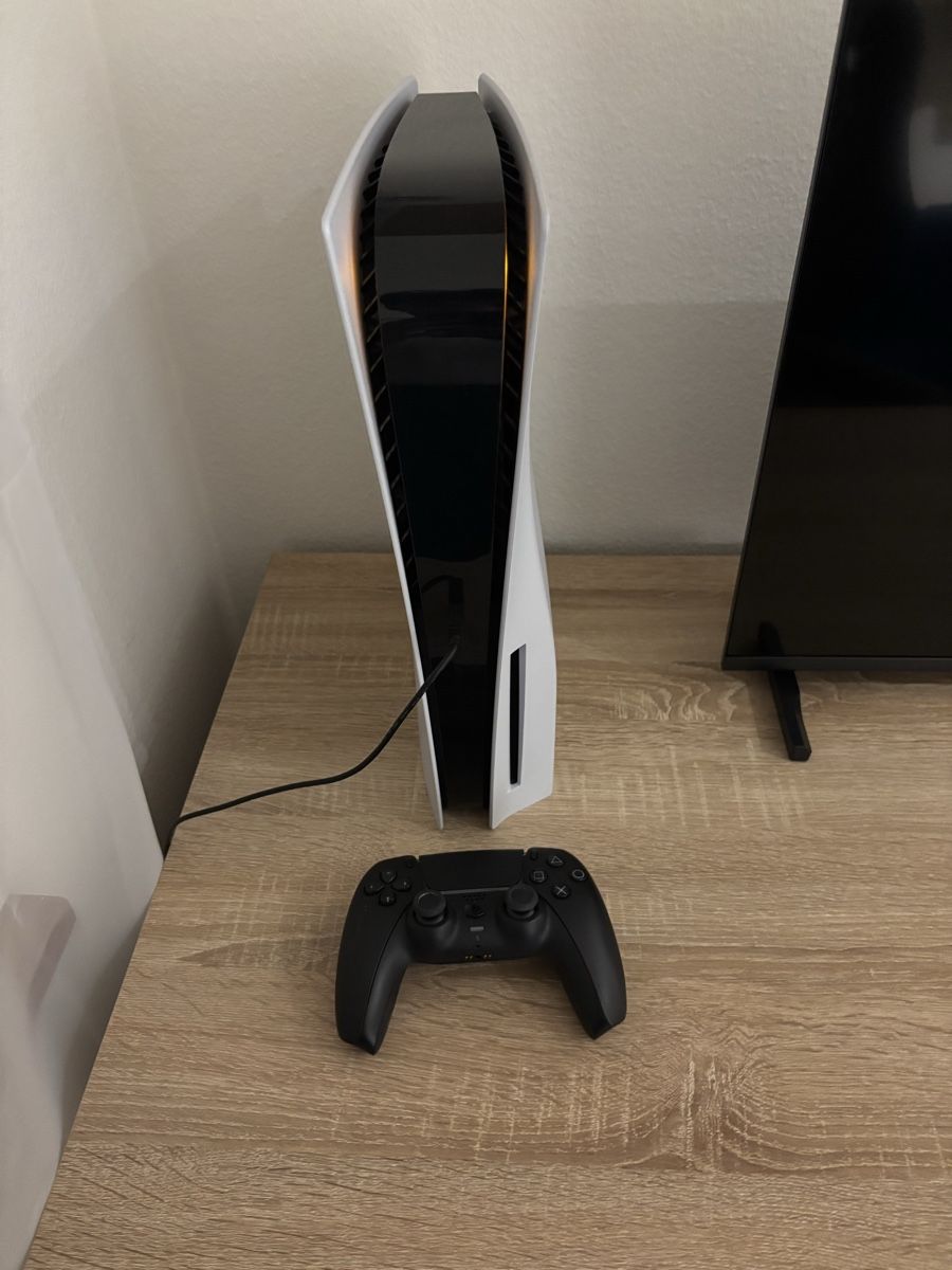 Sony Consoles: PlayStation 5 mit Controller  – Neuf (Voir description) à Winterthur par pas_m2sl 1