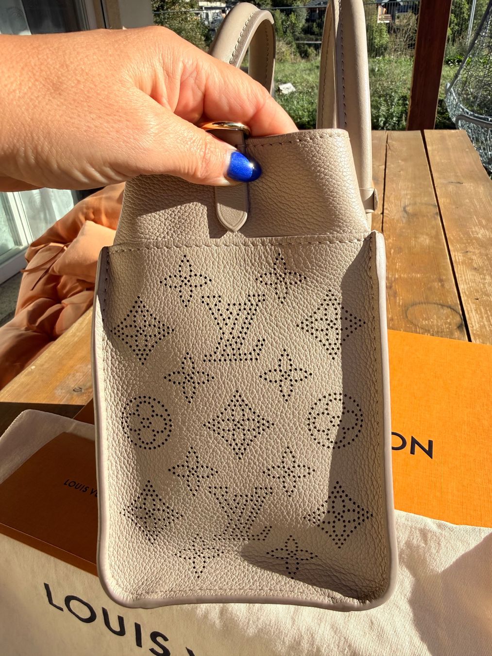 Louis Vuitton Borse da donna: Sac Louis Vuitton On my side PM – Usato da Montana venduto da Momo15 3