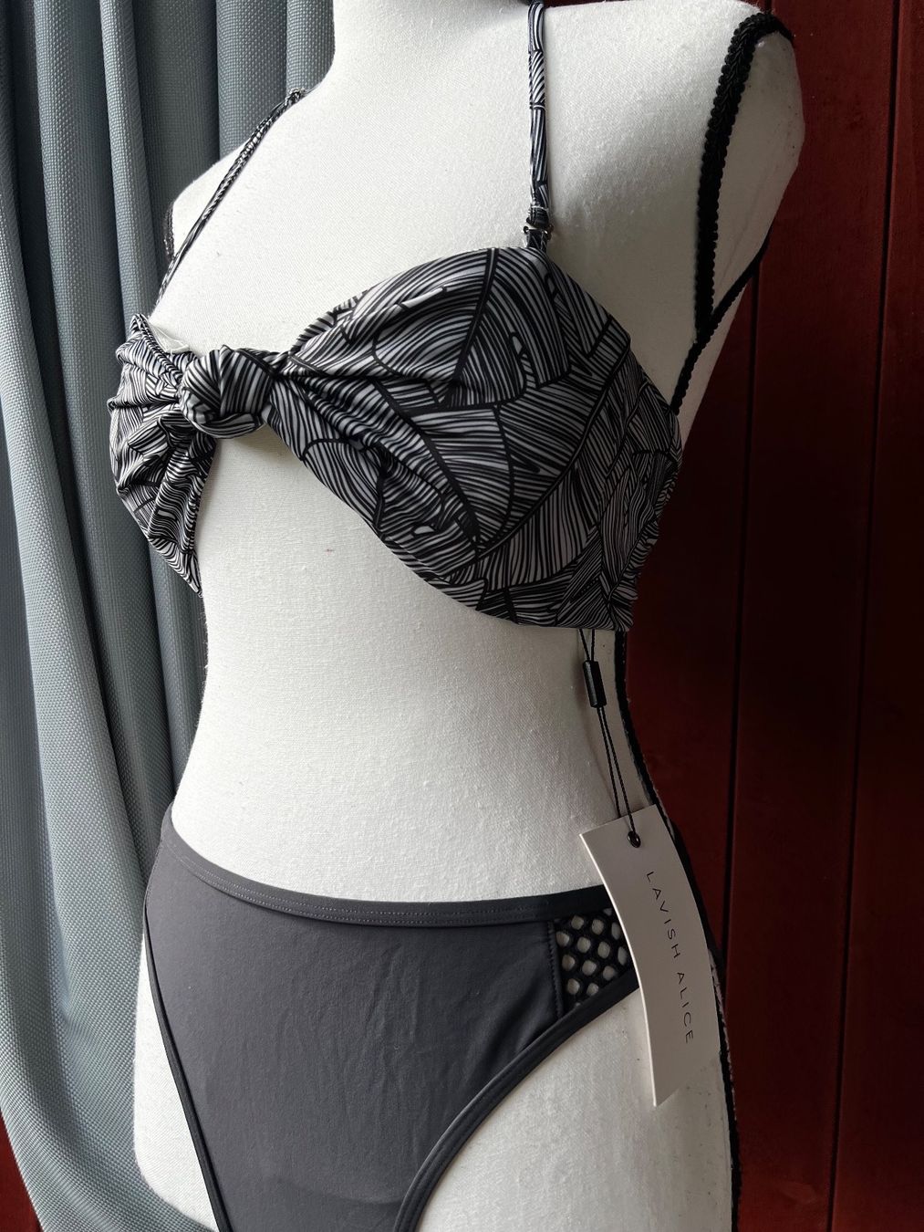 Badekleider & Bikinis: Neue Bikini  lavish alice M – Neu und originalverpackt aus Riehen von edu_92w7 1