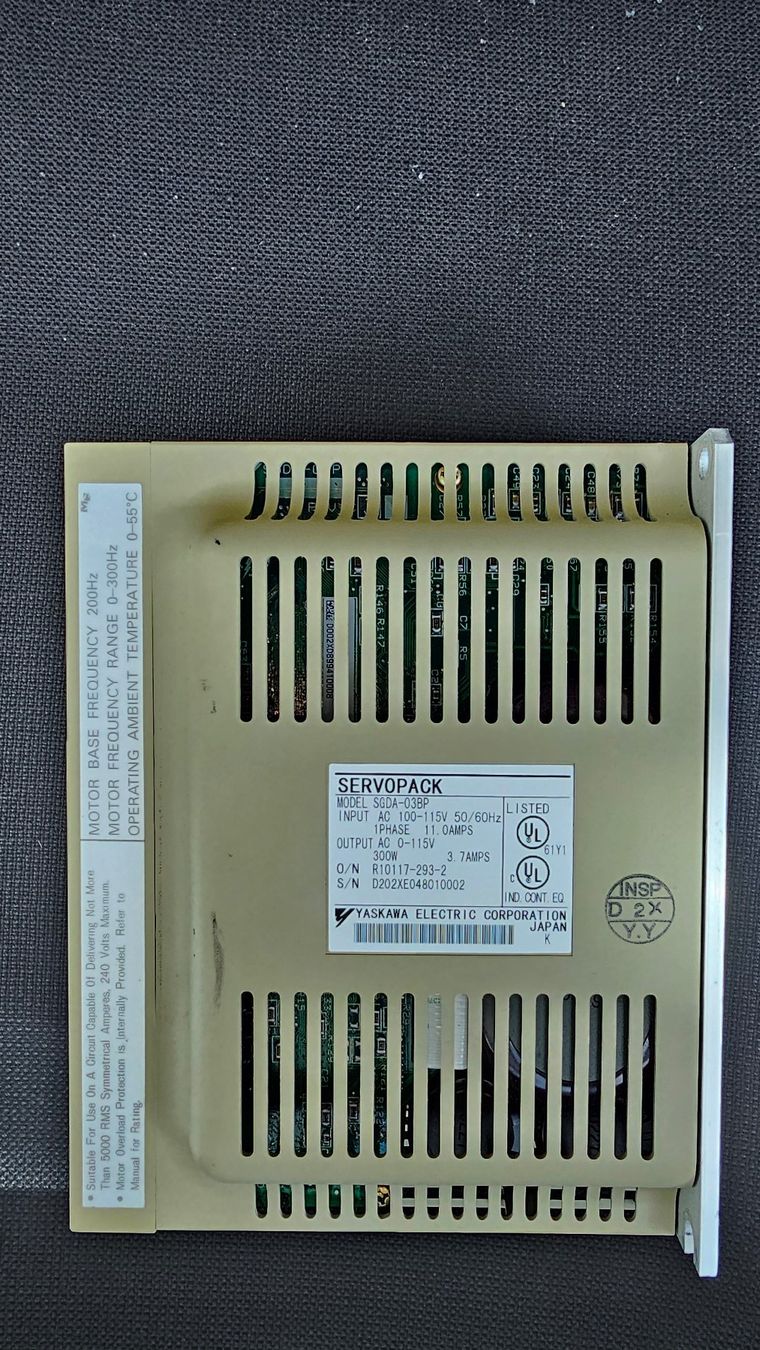 Composants électroniques: Yaskawa SERVOPACK SGDA-03BP – D'occasion à Boniswil par LakeSide_Boniswil 1