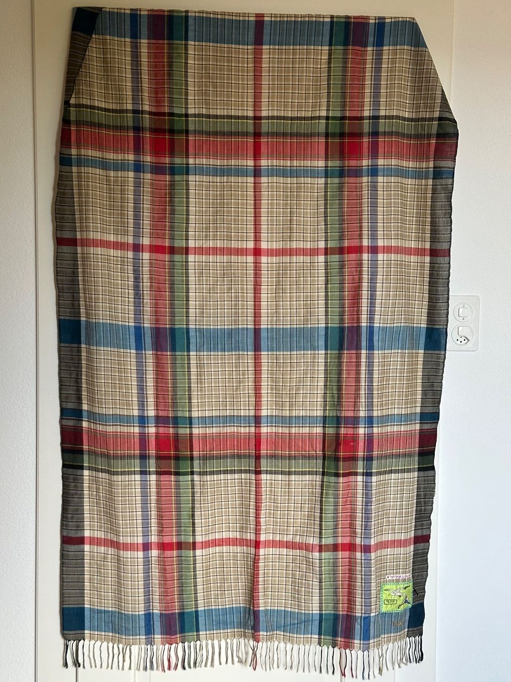 Ensoie Foulard & Sciarpe: Schal von "en soie" – Usato da Zürich venduto da Misomi 1
