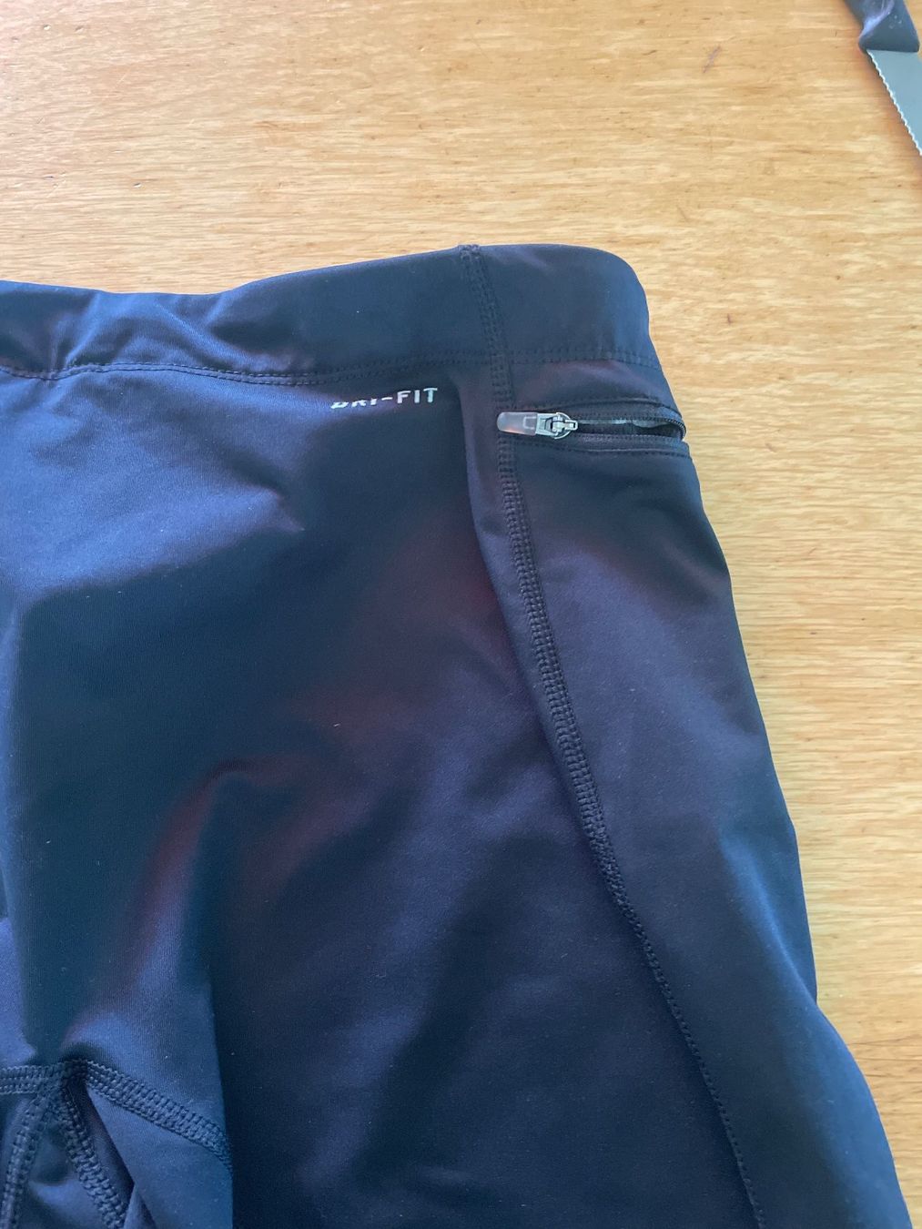 Nike Hosen: Hose Nike – Gebraucht aus Kappelen von Waloga 3
