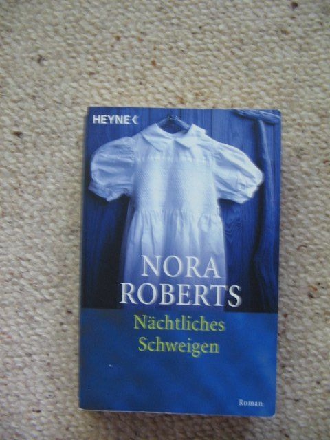 Bücher: Nächtliches Schweigen Nora Roberts – Gebraucht aus Reitnau von Bab0