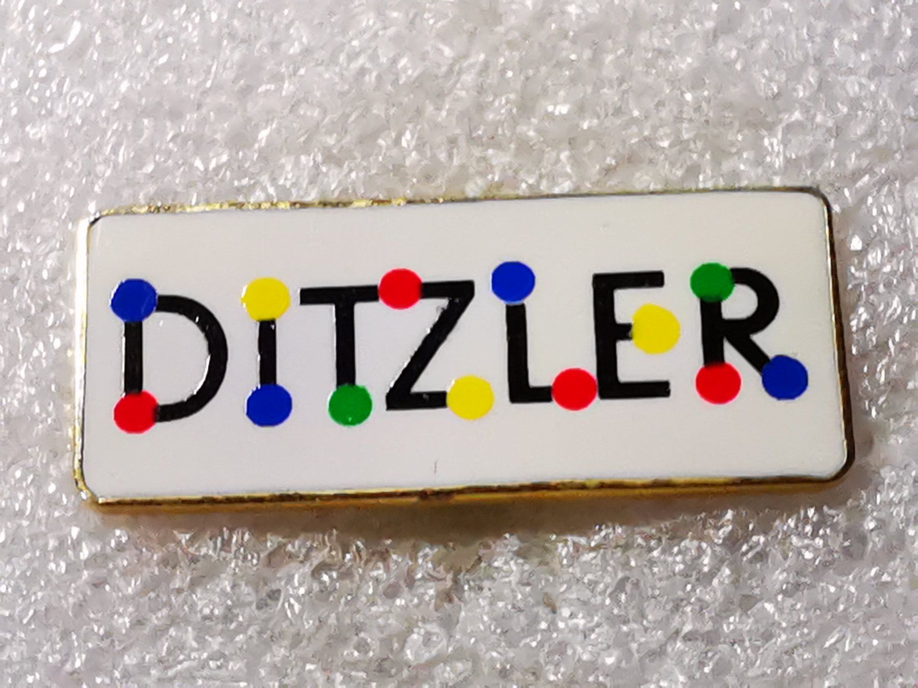 Placchette & Badge: Ansteckpin 62: Ditzler – Usato da Oppligen venduto da Pin-Fall-Shop