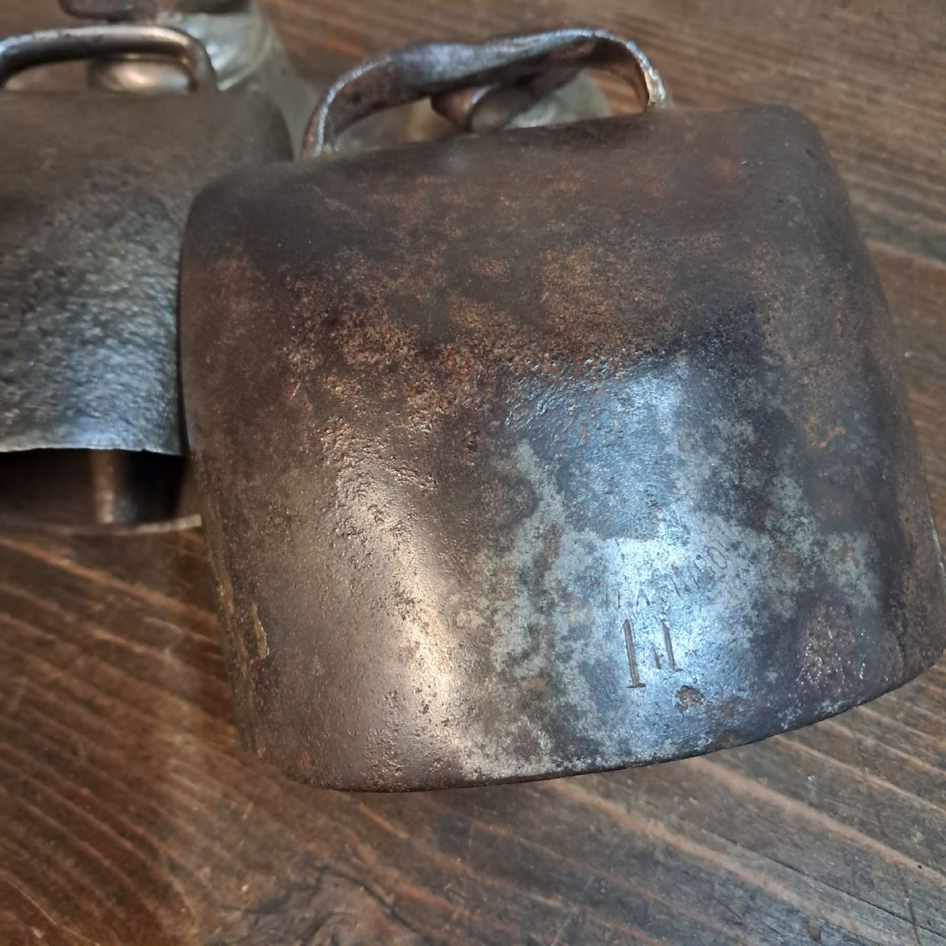 Campanacci mucche: 5 Glocken / Treicheln – Usato da Murten venduto da SHETHOF 5
